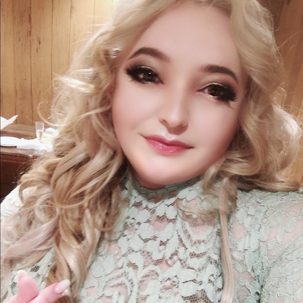 Meet your Posher, Shelby